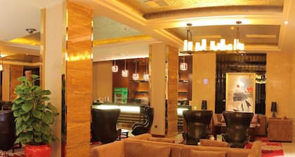 Xingsha Huatian Hotel