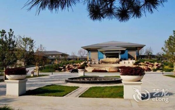 Property grounds - Liaocheng Arcadia International Hotspring Hotel (Liaocheng)