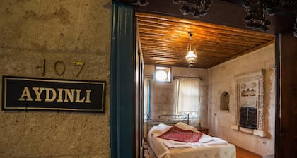 Oriental Cave Suites