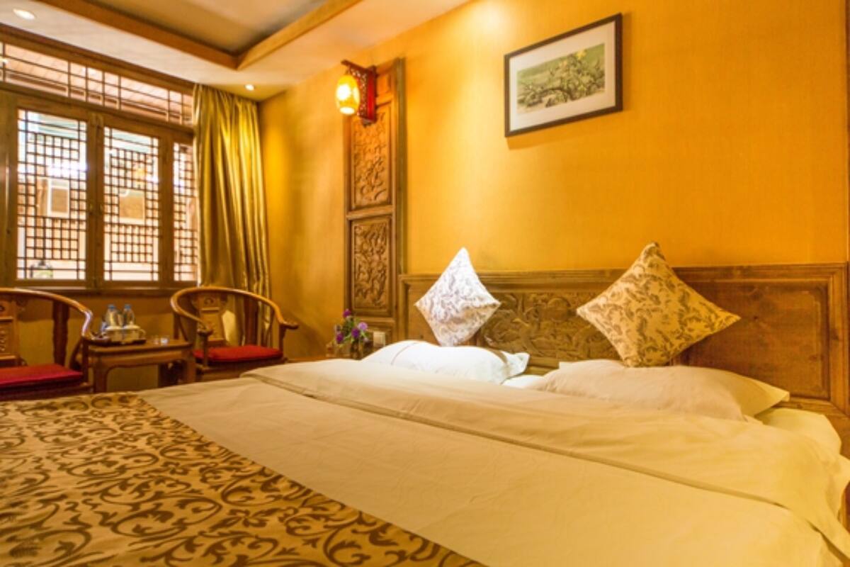 Comfort Room, 1 King Bed | Desk, free WiFi