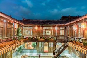 Panoramic Loft, 2 Bedrooms, Courtyard View | View from room