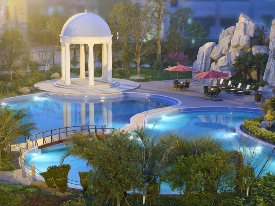 Indendørs pool