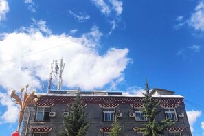 Unclassified image, 2 of 45, button - Shangri-La Ziyouxing Hotel (Deqin)