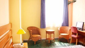 Room - Home Inn Shanghai Huancheng East Road (Shanghai)