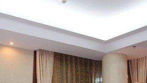 Unclassified image, 5 of 27, button - Weihai Beach Mansion (Weihai)