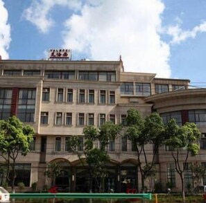 Front of property - Valenci Hotel (Shanghai)