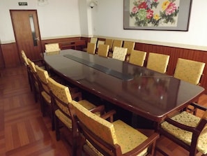 Fasilitas rapat