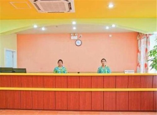 Home Inn Sanya Wenming Road Branch