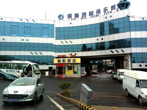 Free self-parking