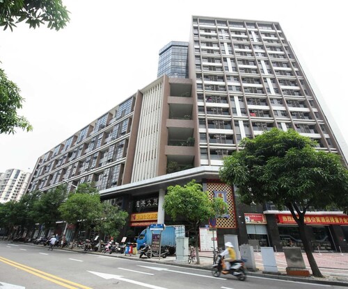Junyi Apartment Hotel