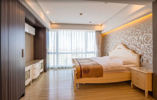 In-room safe, desk, soundproofing, free cots/infant beds - Wangfujing Xin Xiang Ya Yuan Apartment (Beijing)