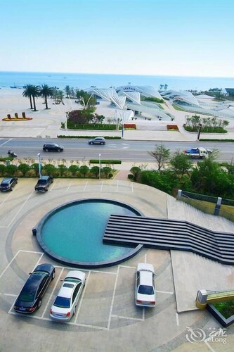 Holiday Bay Fashion Hotel