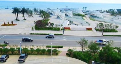 Holiday Bay Fashion Hotel