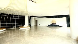 Unclassified image, 4 of 87, button - Holiday Bay Fashion Hotel (Rizhao)