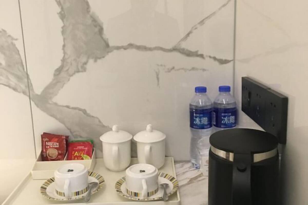 Cà phê và/hoặc dụng cụ pha