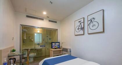 Eaka Hotel