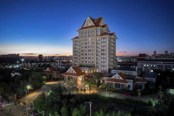 Unclassified image, 1 of 114, button - Maple Palace Hotel (Kunming)