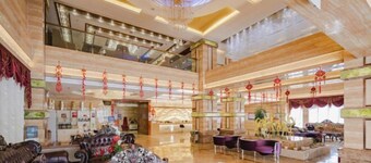 New Horizon Hotel (Luoping Sports Center, Qujing)