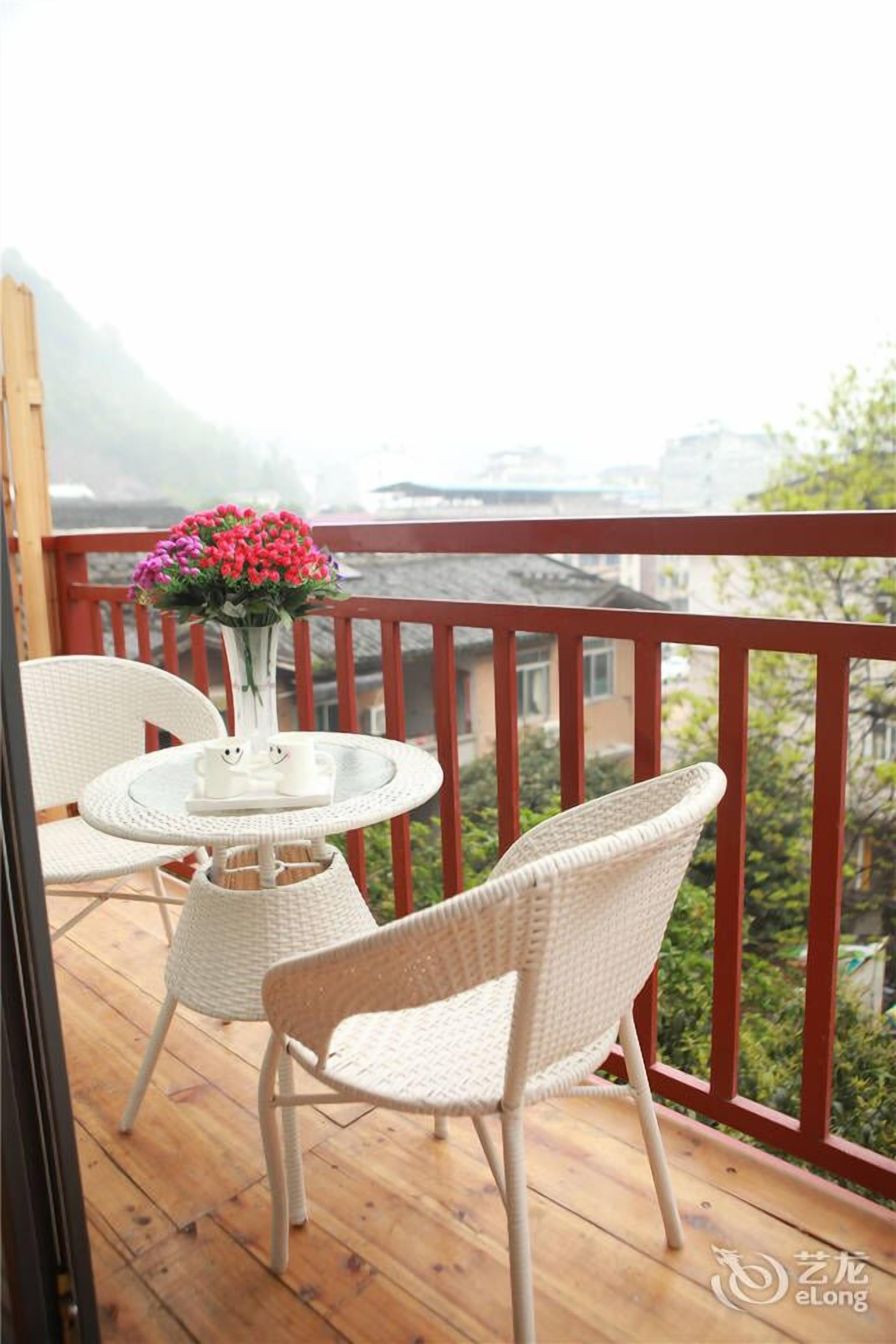 桂林阳朔春天花园主题酒店住宿优惠| hotels.com 好订网