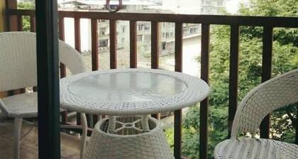 Yangshuo Spring Garden Hotel