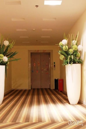Interior - Beijing Yuelaiqingxing Hotel (Beijing)