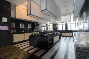 Unclassified image, 4 of 37, button - Vienna International Hotel (Yangzhou Wanda Plaza Libao) (Yangzhou)