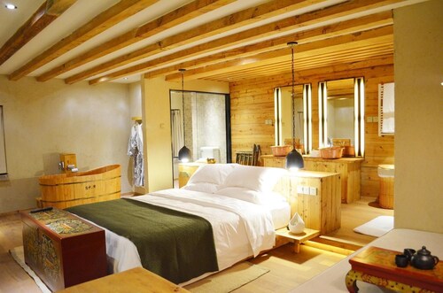 Blossom Hill Inn Shangri-la