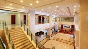 Lobby - Haiyue Hotel (Yantai)