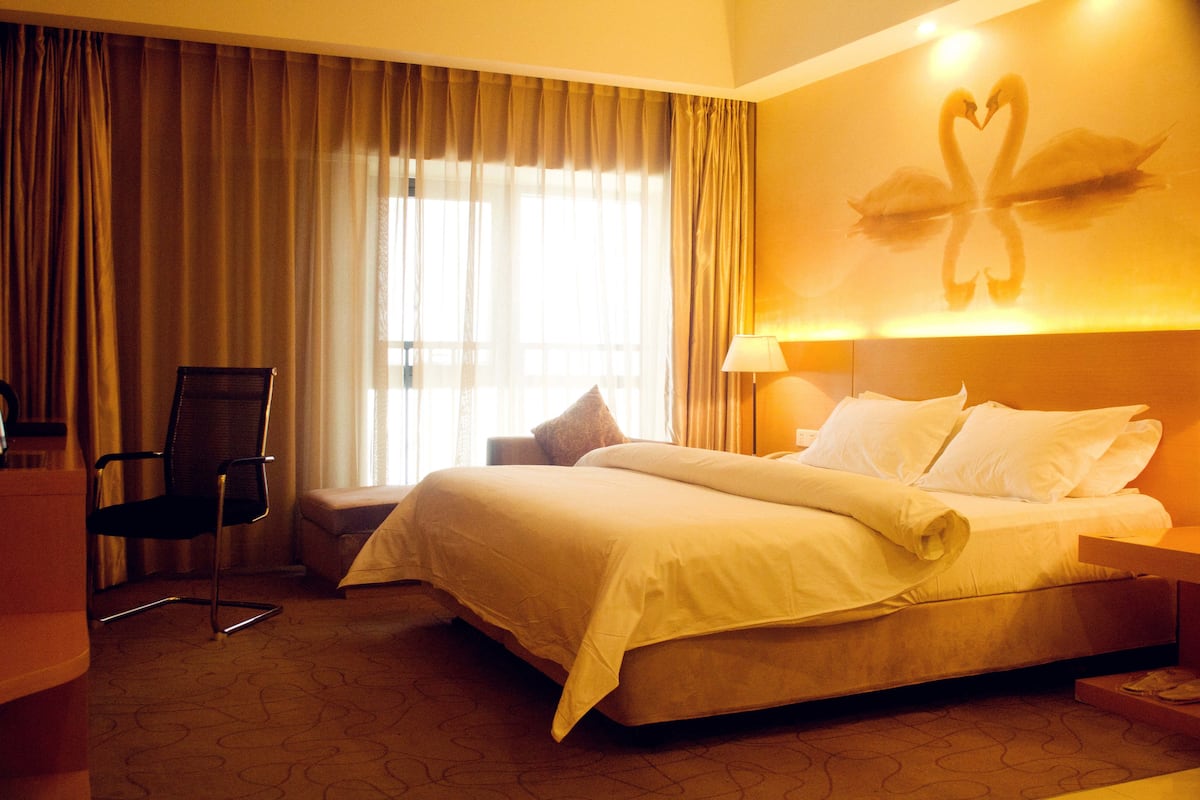 Double Room (Super Sassy) | In-room safe