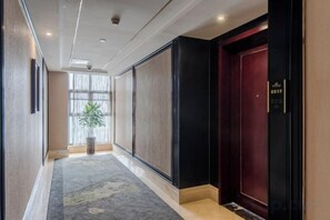 Unclassified image, 5 of 73, button - Jiaqi Landscape Hotel (Chizhou)