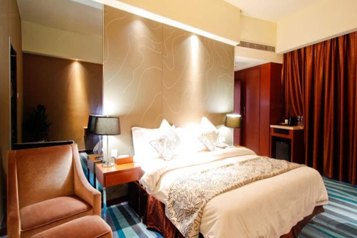 Chambre Double (Extreme Sassy) | Coffres-forts dans les chambres, Wi-Fi