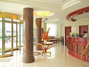 Lobby - Greentree Inn Taizhou Taidong Railway Station Business Hotel (Taizhou)