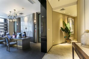 Ảnh chưa phân loại, 3 trong số 20 ảnh, nút