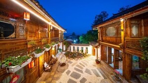Unclassified image, 2 of 90, button - THREE WELLS INN (Lijiang)