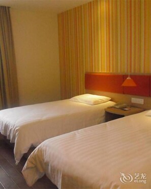 Room - Home Inn (Qingdao)