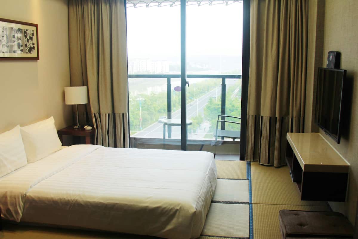 Suite ejecutiva | Escritorio, cortinas opacas, wifi gratis
