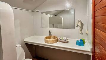 Standard Bungalow, 2 Double Beds | Bathroom | Free toiletries, hair dryer, bidet, towels