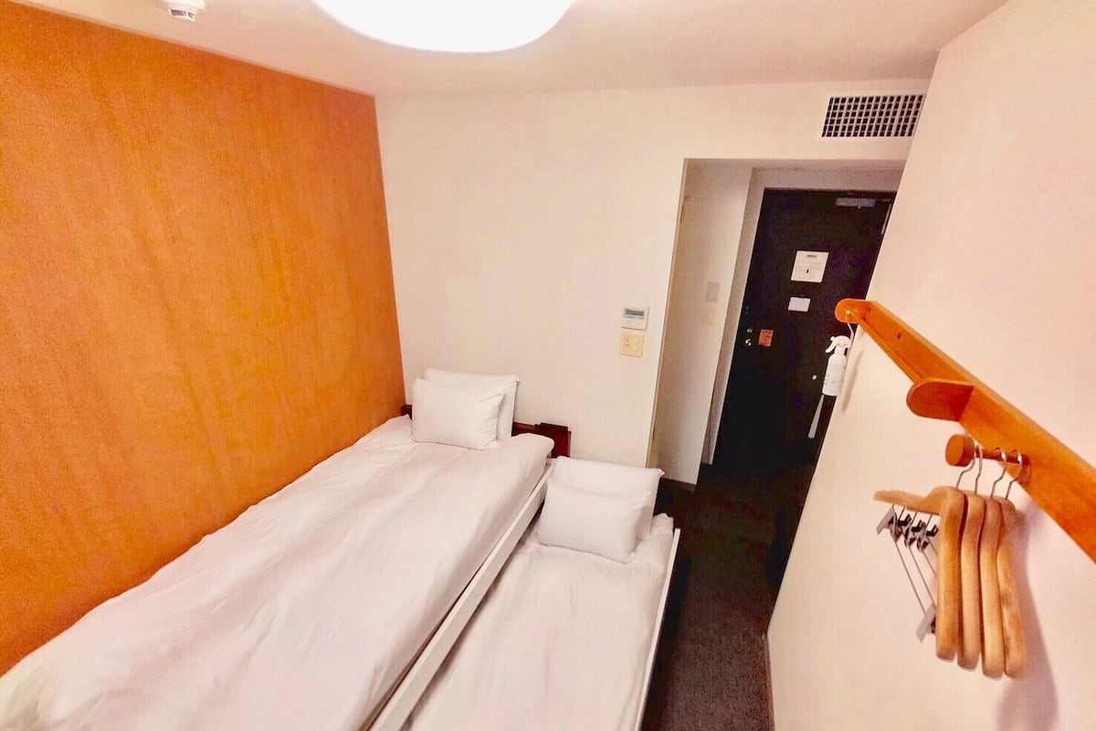 Down duvets, blackout curtains, iron/ironing board, free WiFi