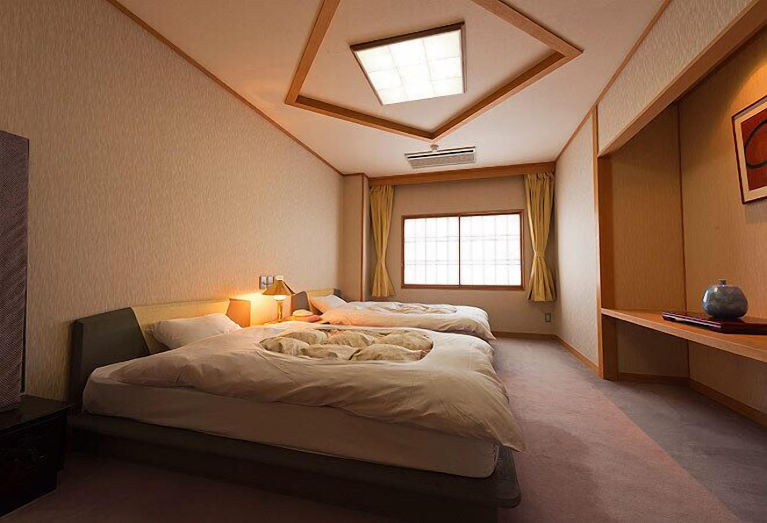 In-room safe, free WiFi