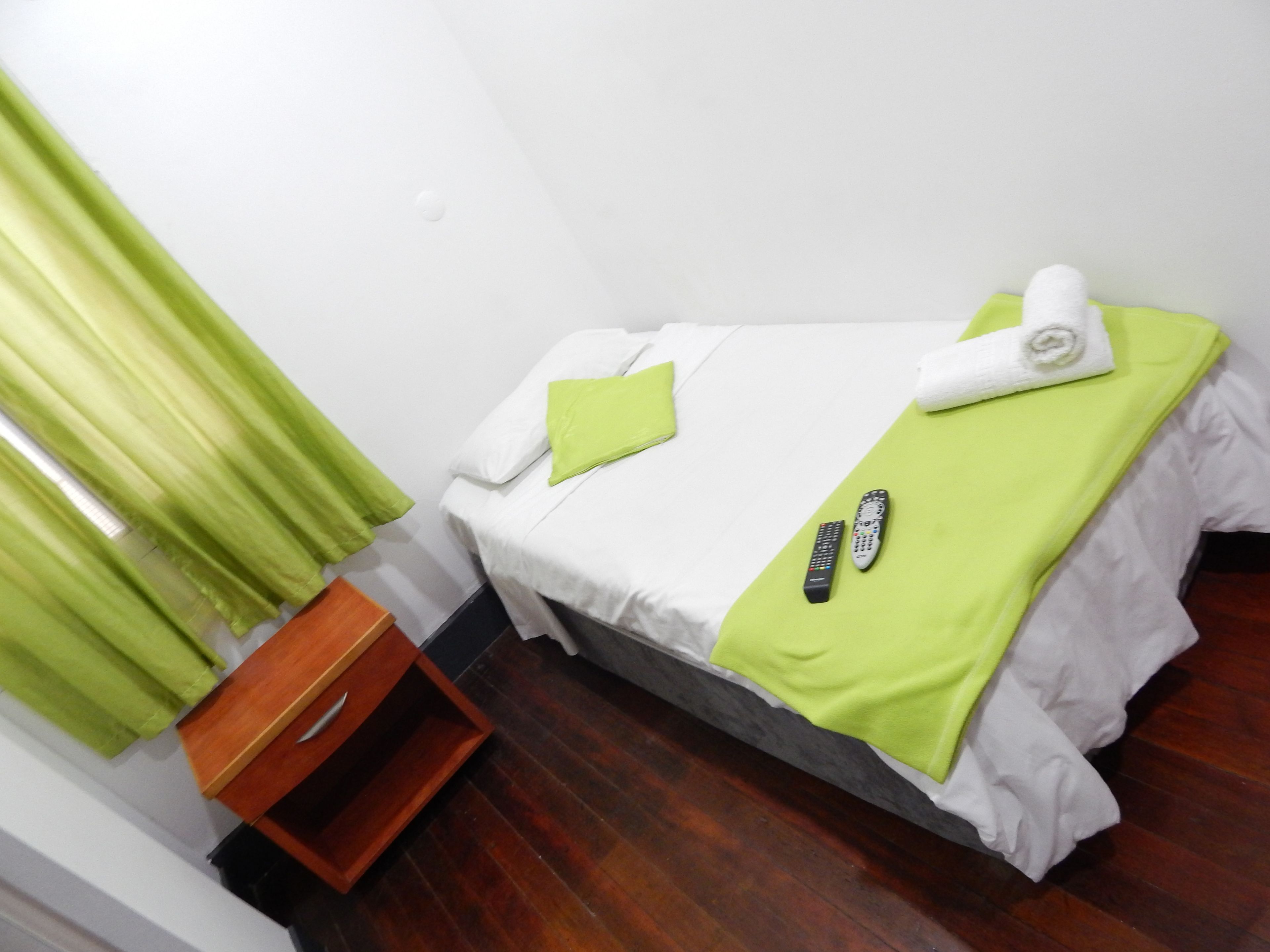 single room | desk, blackout curtains, iron/ironing board, free wifi