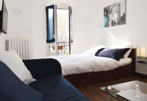 Studio Suite | Down duvets, minibar, individually decorated, desk - Room Inn (Milan)