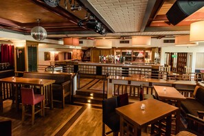 Breakfast, lunch and dinner served - Carnegie Court Hotel (Swords)