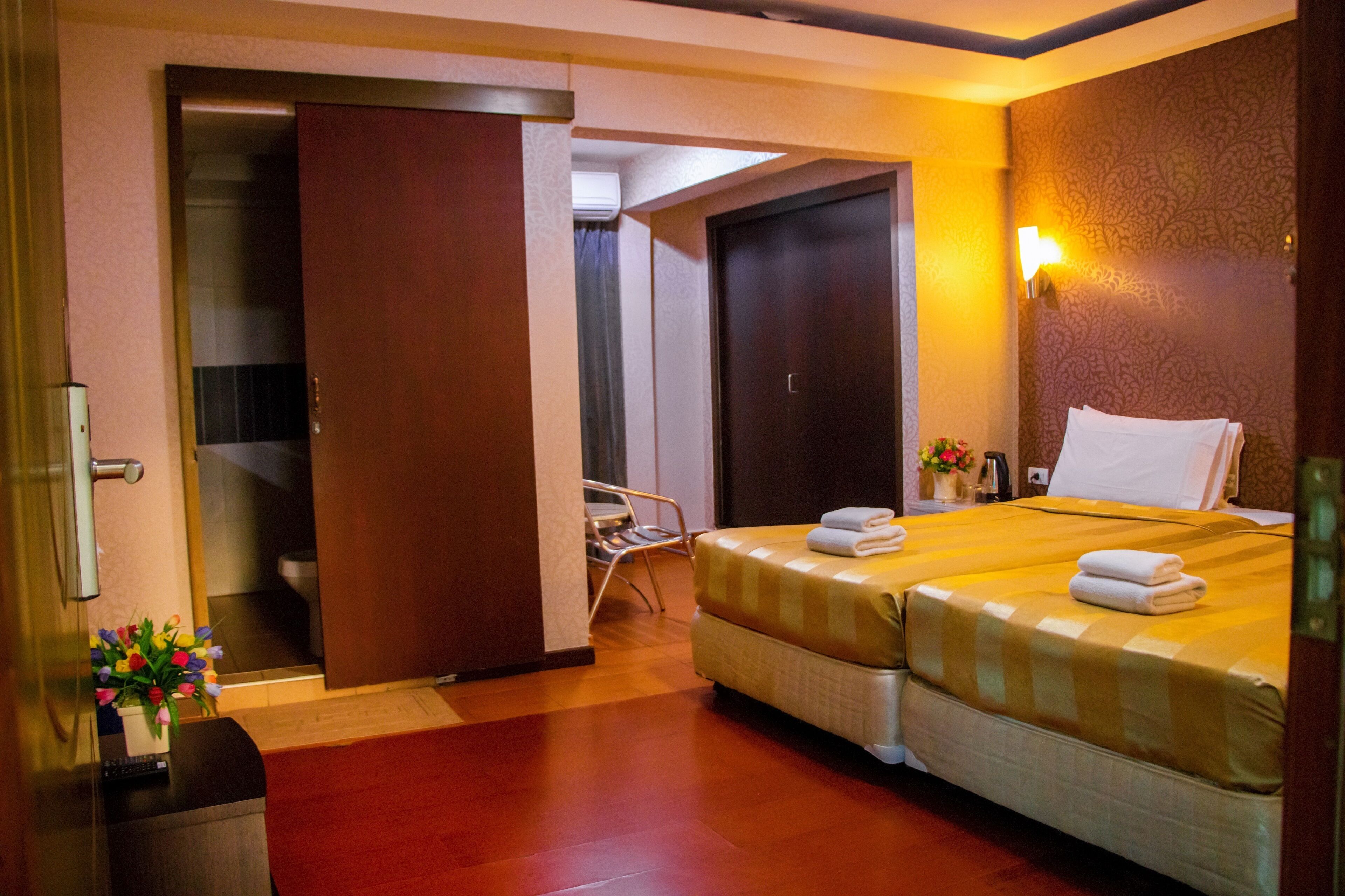 Photo - Visiting Card Hotel & Resort