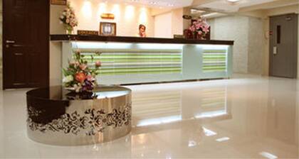 Visiting Card Hotel & Resort