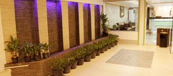 Visiting Card Hotel & Resort