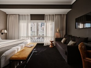 Egyptian cotton sheets, premium bedding, minibar, in-room safe - The Principal Madrid, Small Luxury Hotels (Madrid)