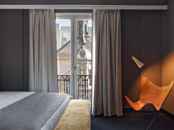 Sábanas de algodón egipcio, ropa de cama de alta calidad y minibar