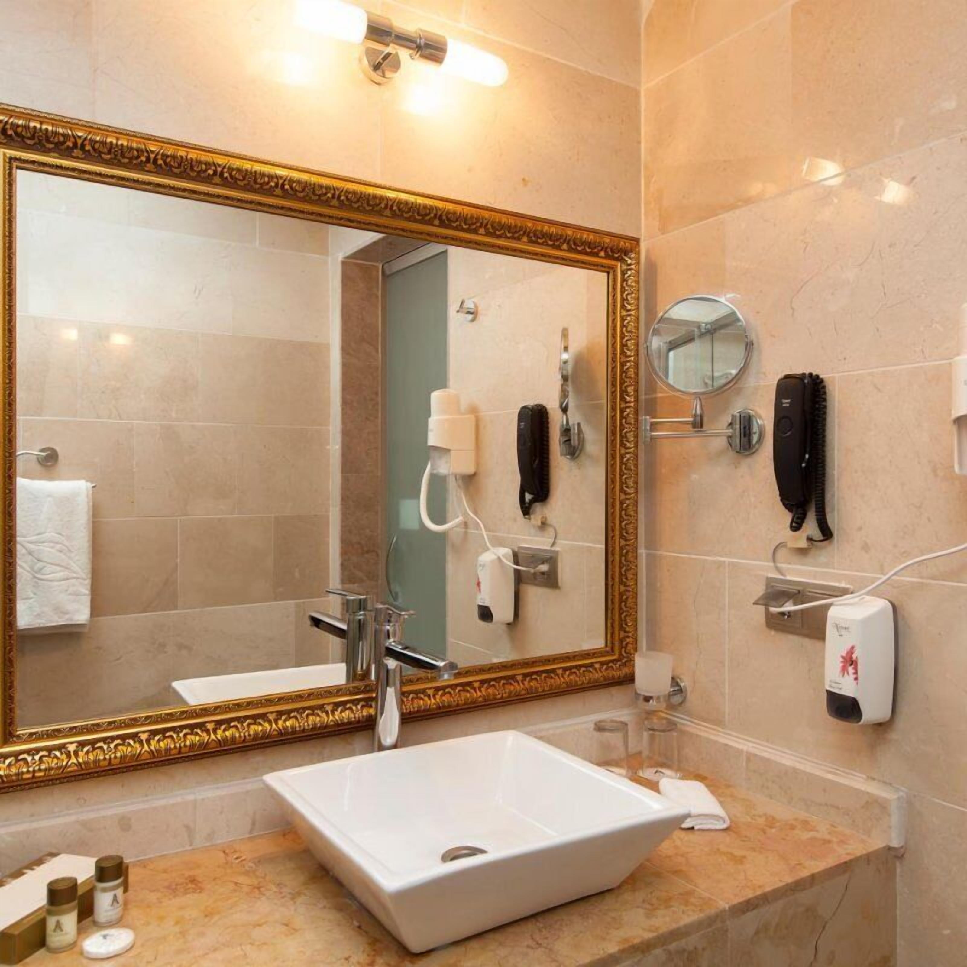 Photo - Alrazi Hotel