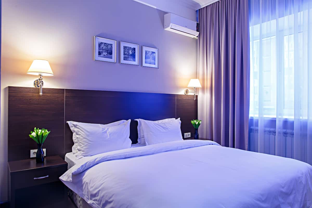 Minibar, in-room safe, desk, soundproofing