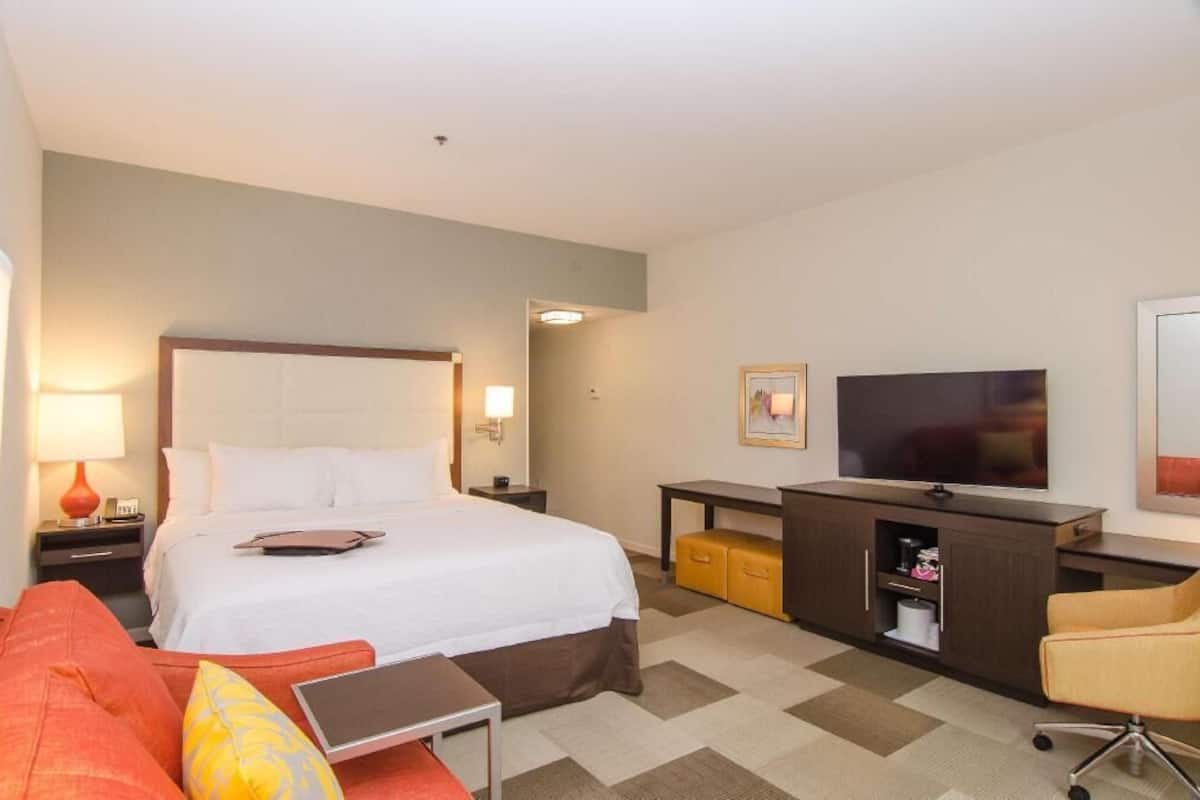 In-room safe, soundproofing, iron/ironing board, free cots/infant beds